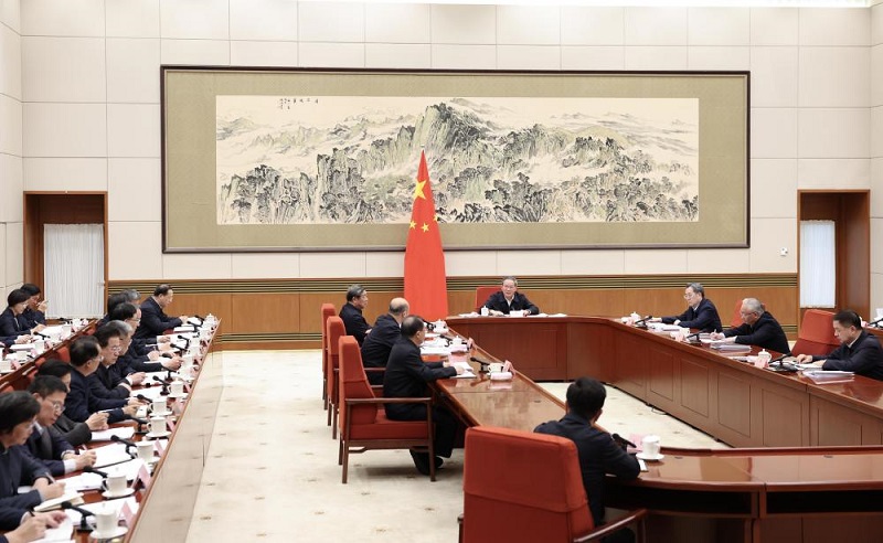 <a href="./xwzx/gzdt/202602/t20260209_750134.html">李强主持召开国务院第十次全体会议 讨论政府工作报告稿和“十五五”规划纲要草案稿</a>